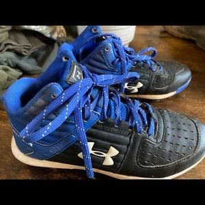 Boys under armour baseball cleats